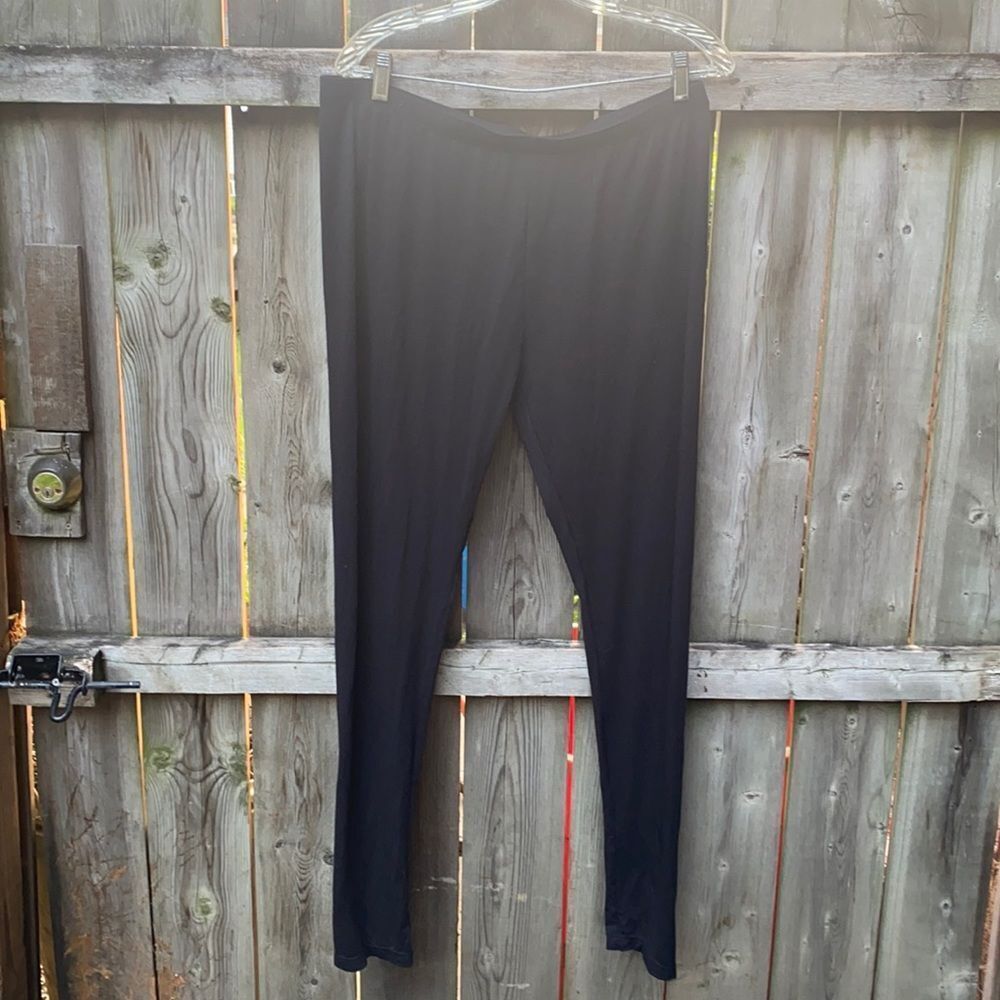 Sonoma Lifestyle intimates black leggings sz. L